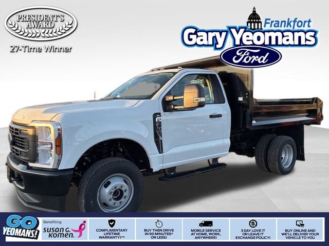 2026 Ford F-350 Super Duty Chassis Cab XL's photo