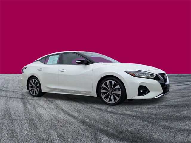 2023 Nissan Maxima Platinum photo 2