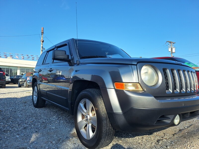 2012 Jeep Patriot Sport photo 3