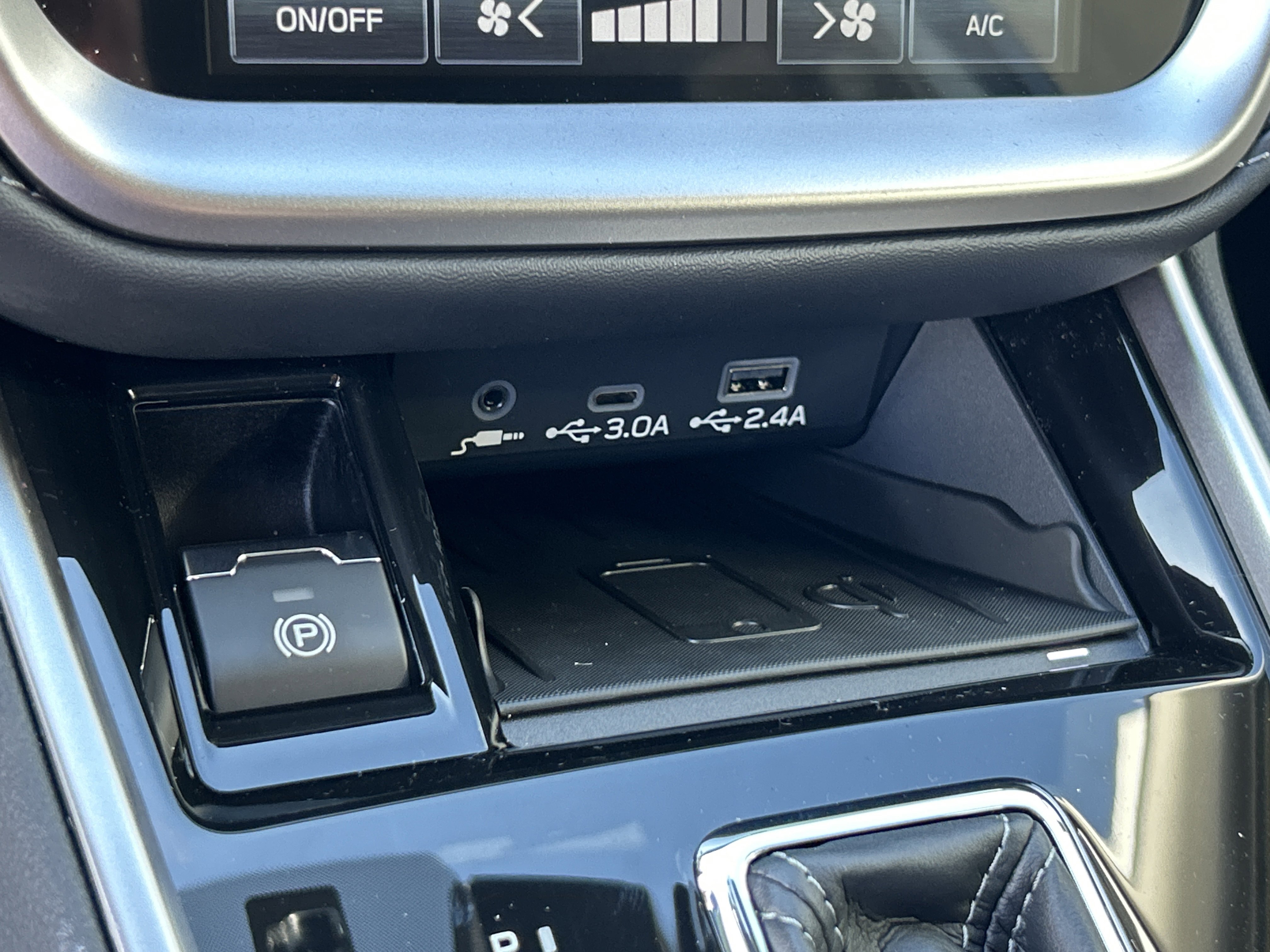 2025 Subaru Outback Premium photo 3