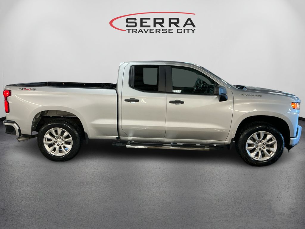 2020 Chevrolet Silverado 1500 Custom photo 4