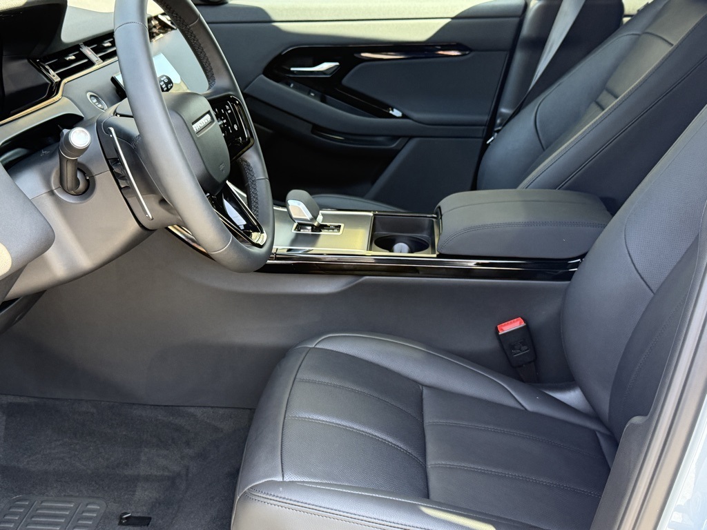 2026 Land Rover Range Rover Evoque S photo 9