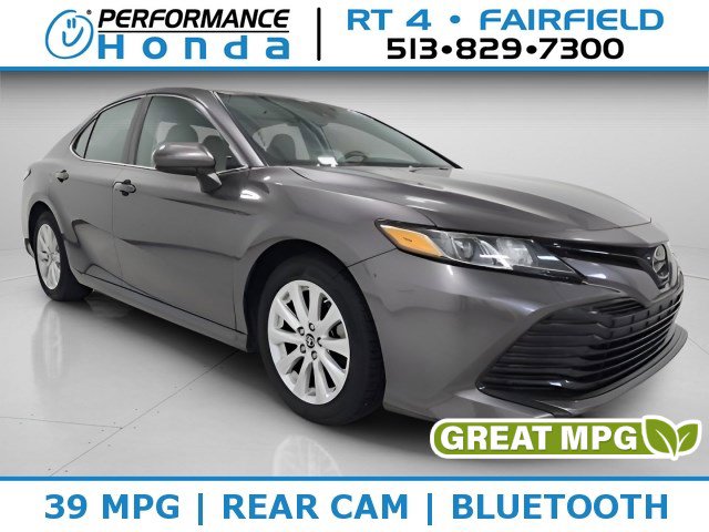 2019 Toyota Camry LE's photo