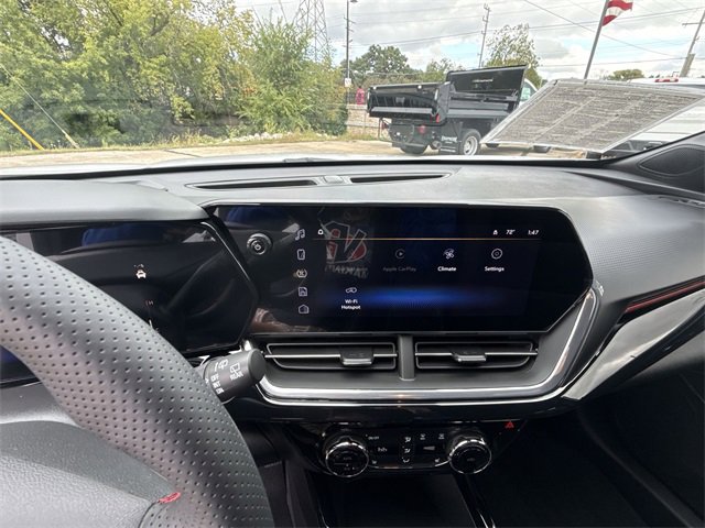 2025 Chevrolet Trax photo 3
