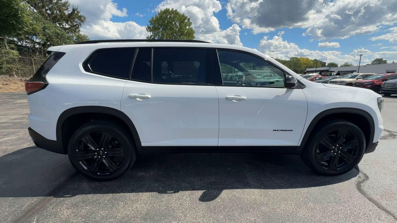 2026 Gmc Acadia Elevation photo 9