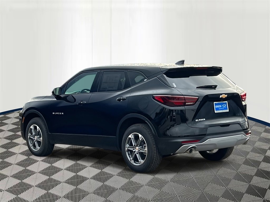 2025 Chevrolet Blazer 2LT photo 4