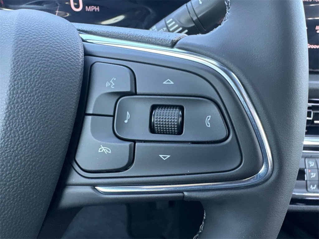 2025 Buick Envista ST photo 24