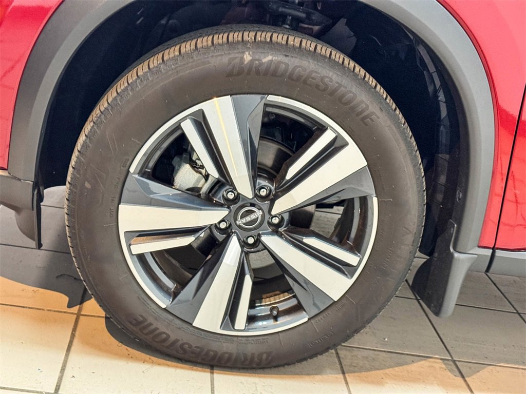 2024 Nissan Rogue SL AWD photo 14