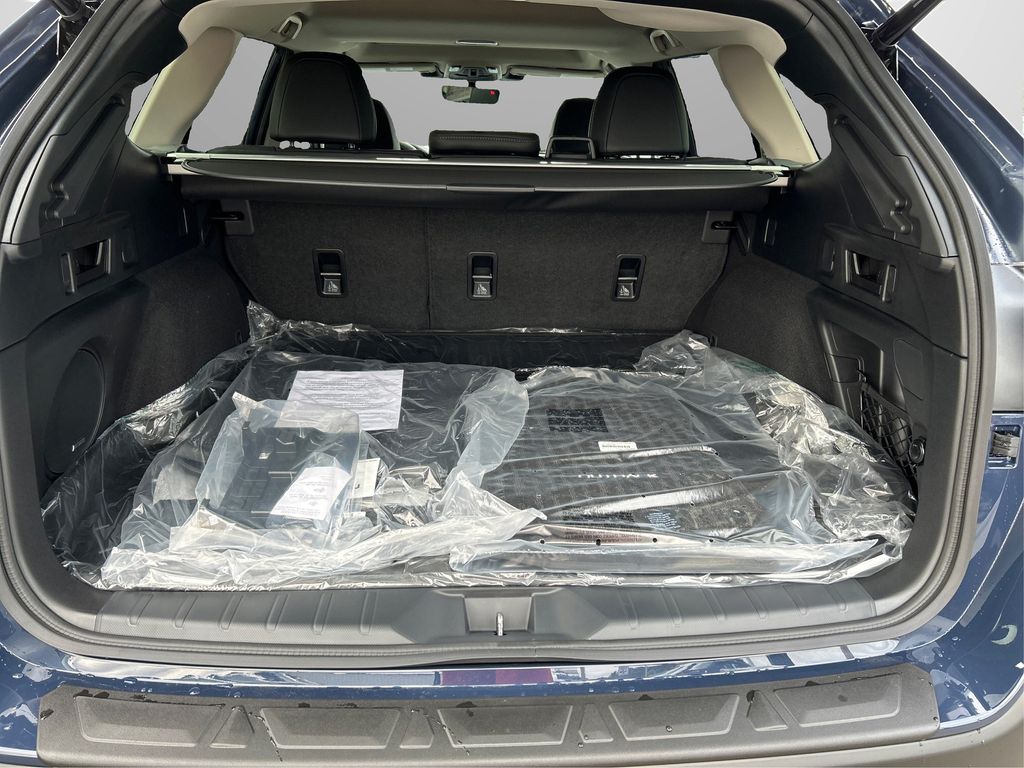 2025 Subaru Outback Limited XT photo 11