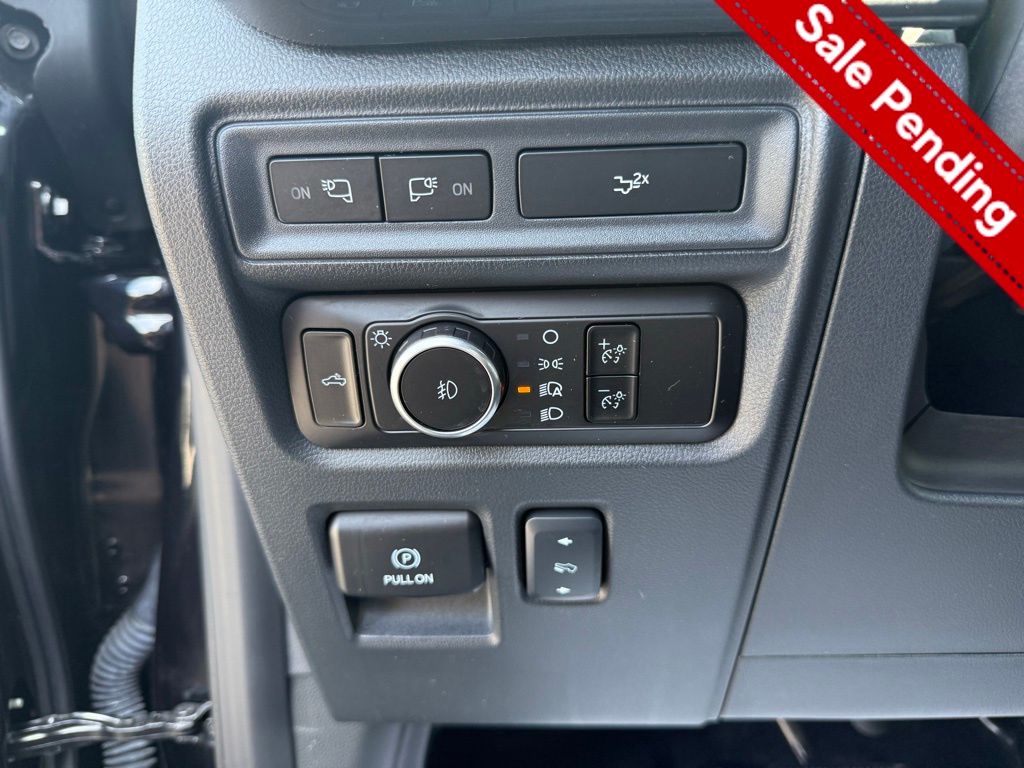 2023 Ford F-150 XLT photo 14