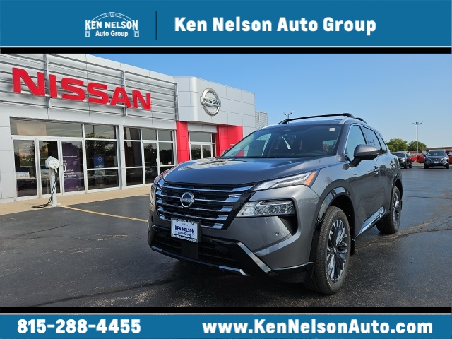 2026 Nissan Rogue Platinum's photo