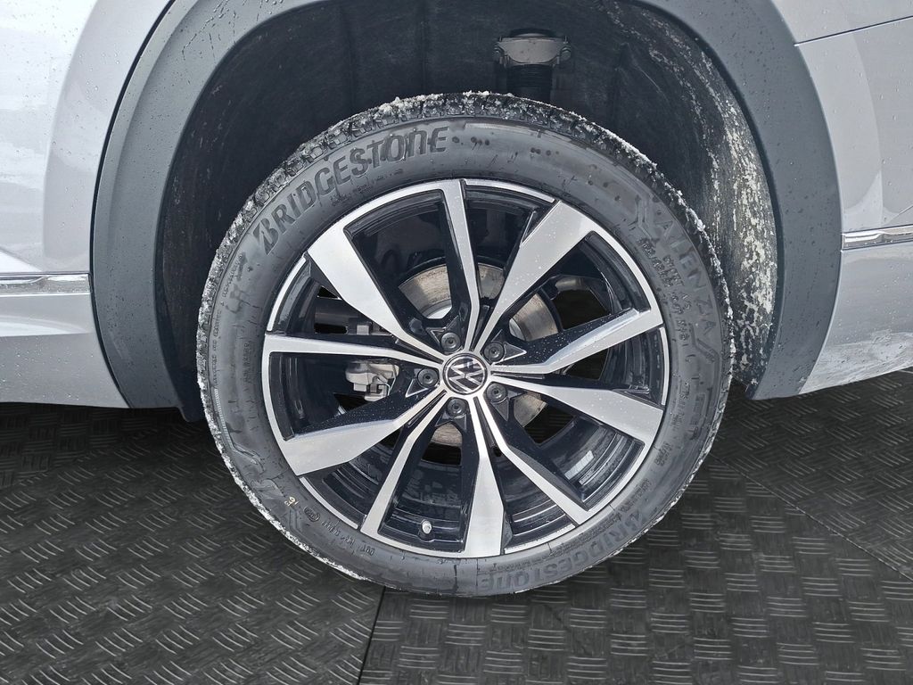 2025 Volkswagen Atlas SEL Premium R-Line photo 14