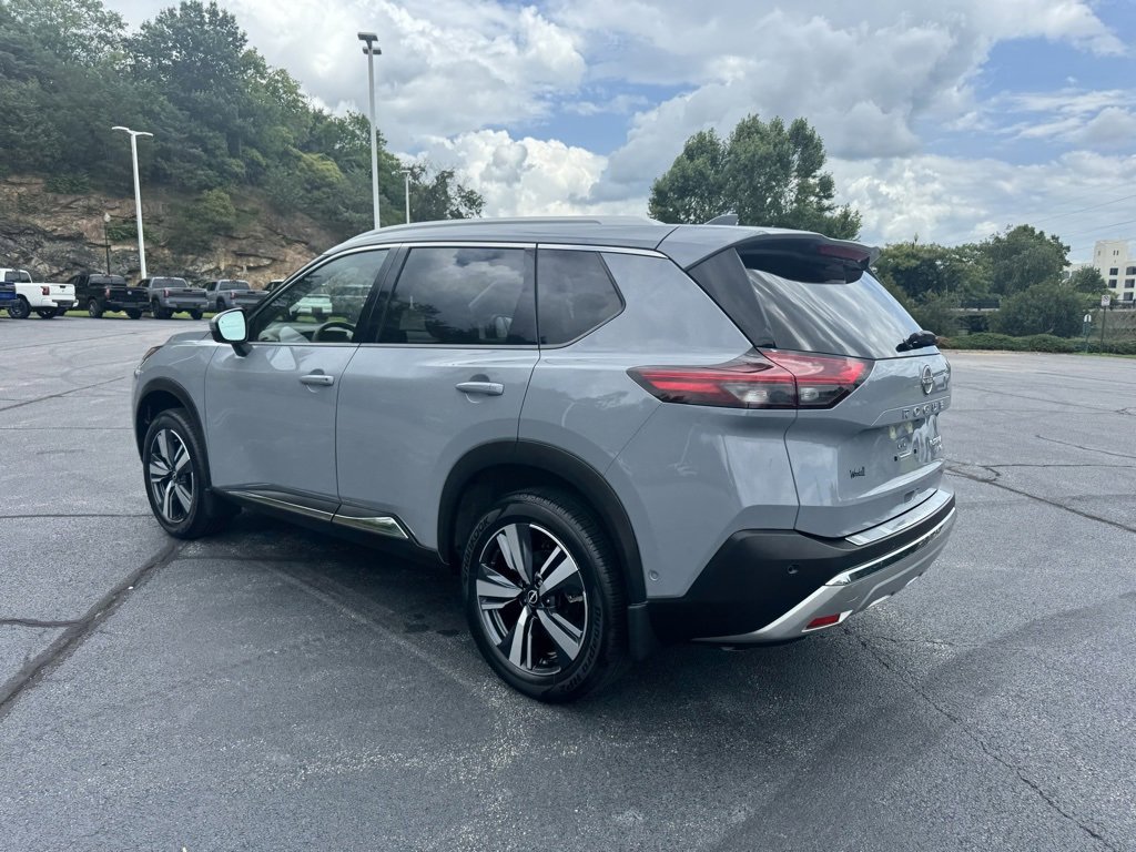 2023 Nissan Rogue Platinum photo 5