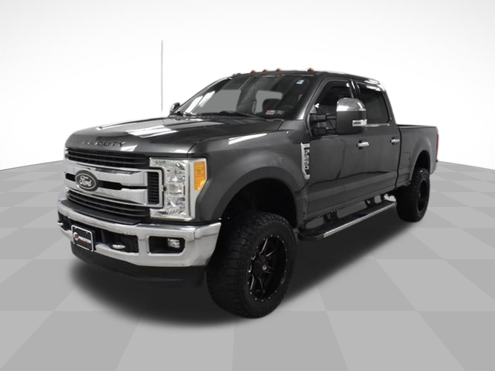 2017 Ford F-250 XLT photo 19