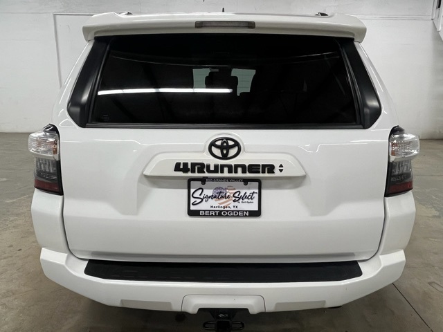 2021 Toyota 4Runner SR5 photo 4