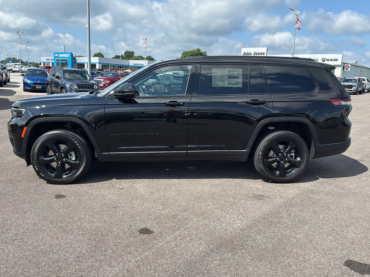 2025 Jeep Grand Cherokee Altitude X photo 3