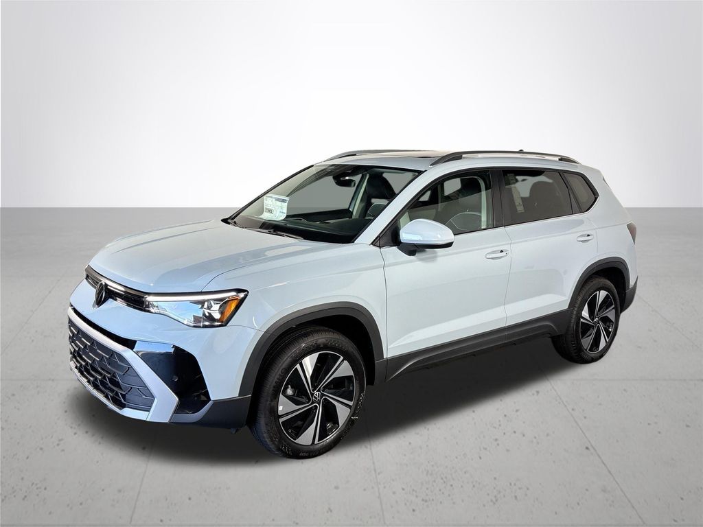 2025 Volkswagen Taos SE photo 2