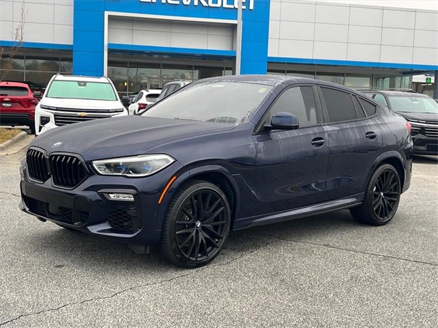 2021 BMW X6 M50i's photo