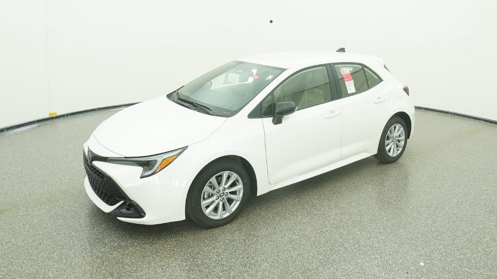 2026 Toyota Corolla Hatchback SE's photo