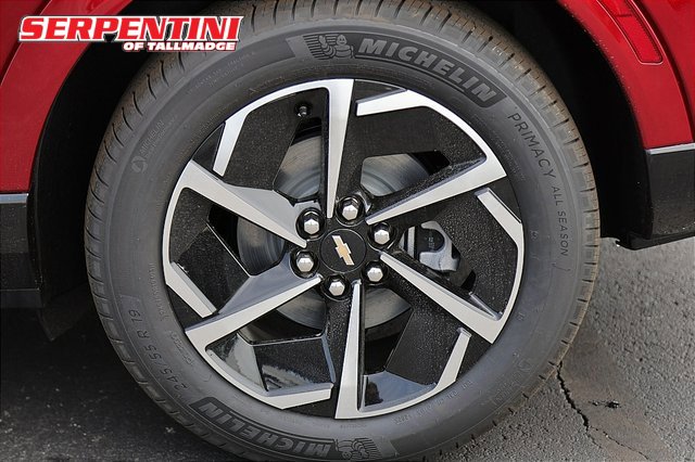 2025 Chevrolet Equinox EV 1LT photo 3