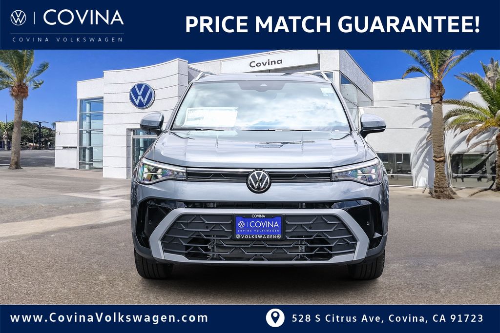 2025 Volkswagen Taos SE photo 2