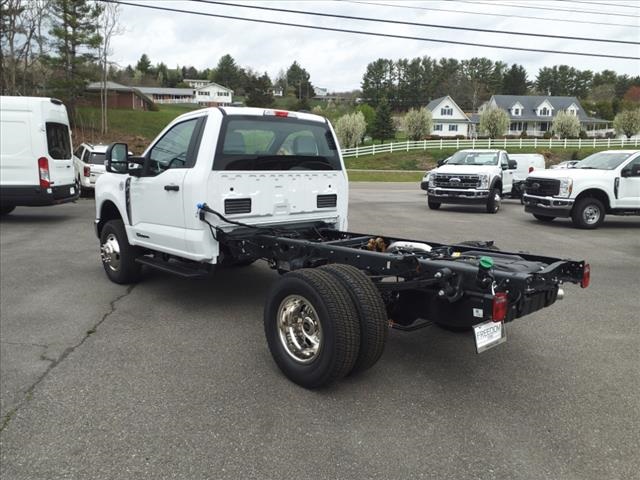 2025 Ford F-350 XL photo 3