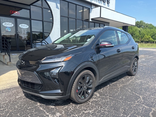 Used 2023 Chevrolet Bolt EUV LT with VIN 1G1FY6S04P4156167 for sale in Auburn, IN