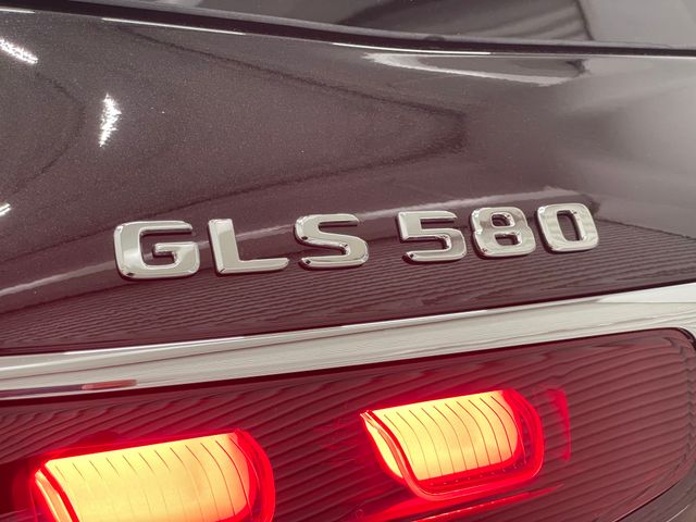 2026 Mercedes Benz GLS 580 4MATIC photo 45