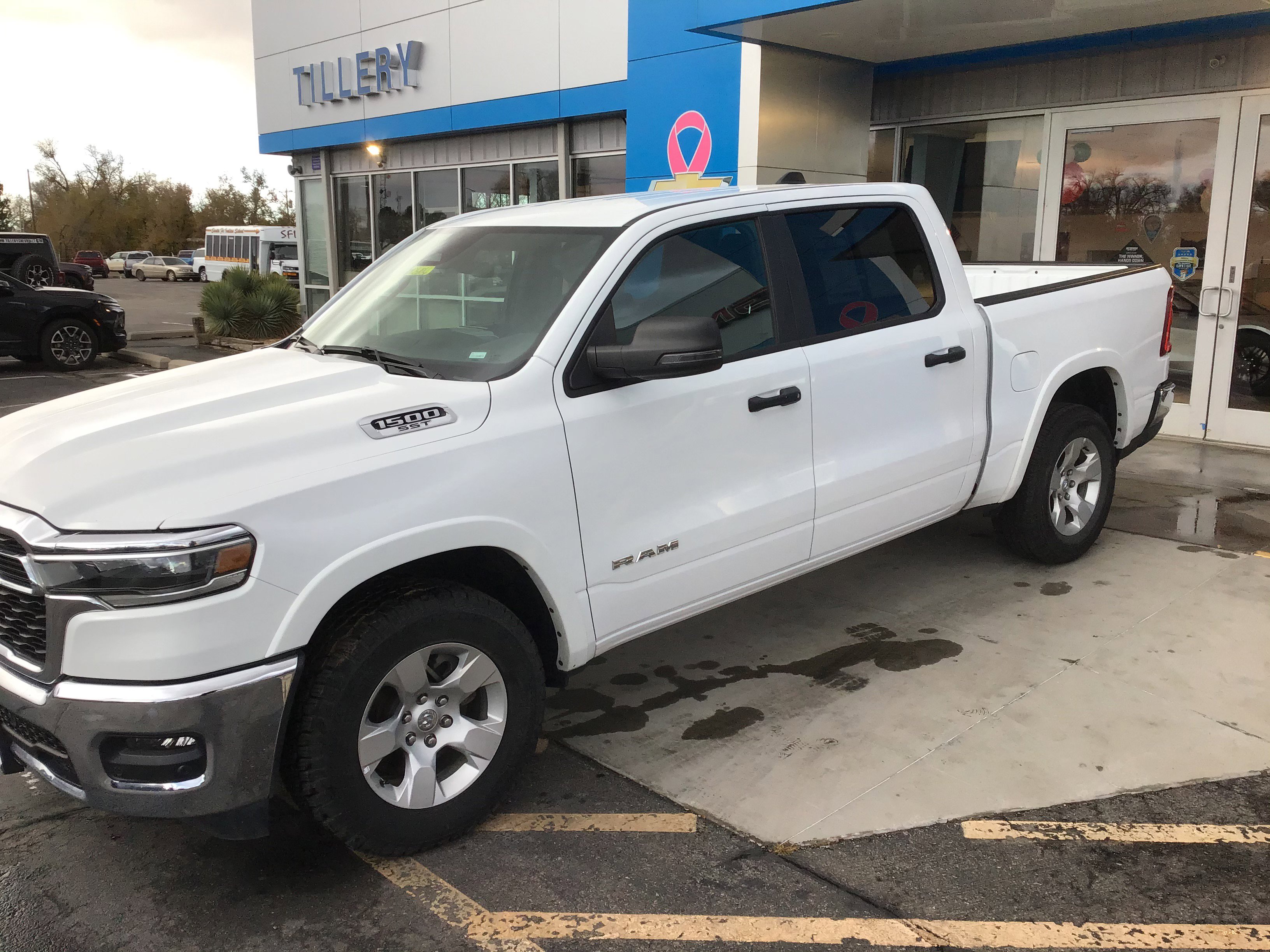 2025 Ram 1500 Big Horn photo 3