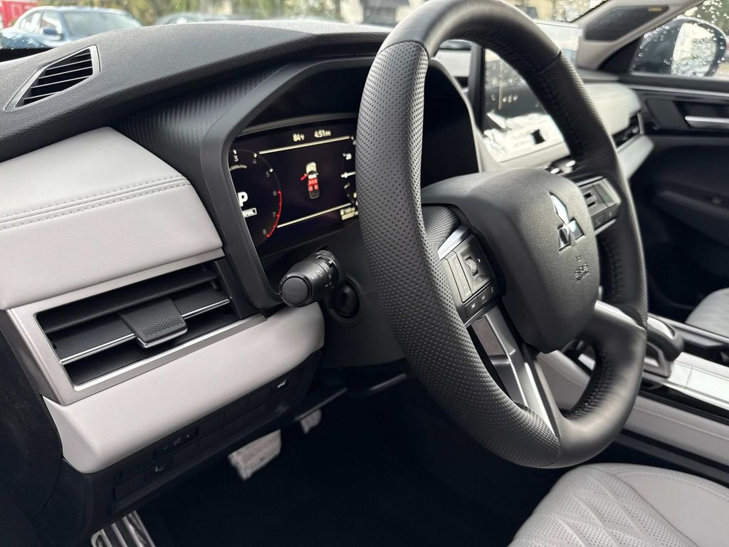 2025 Mitsubishi Outlander SEL GT photo 20