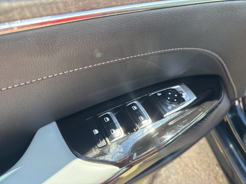 2021 Kia K5 EX photo 21