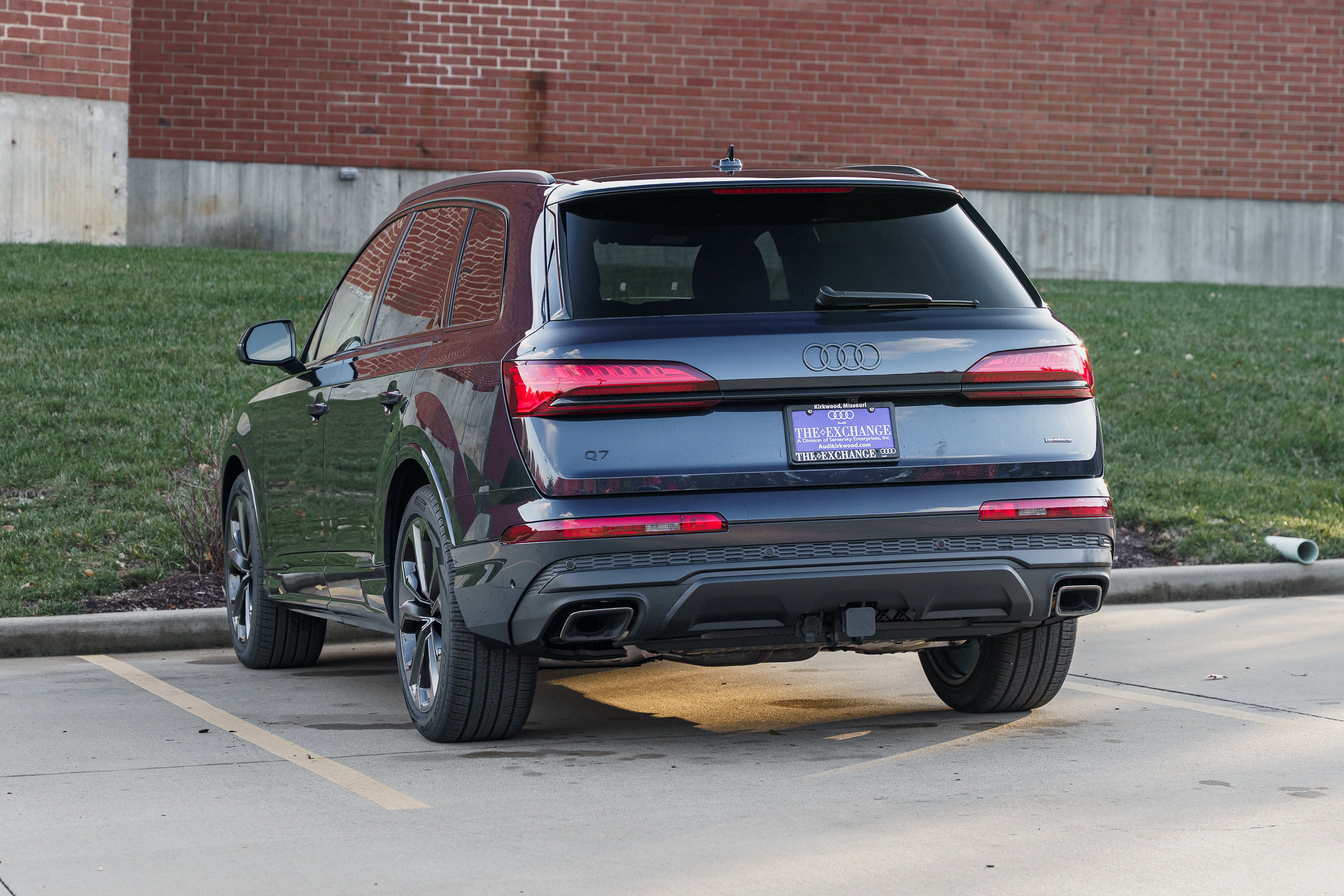 2026 Audi Q7 Premium Plus photo 3