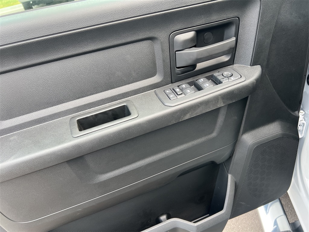 2025 Ram 3500 Tradesman photo 12
