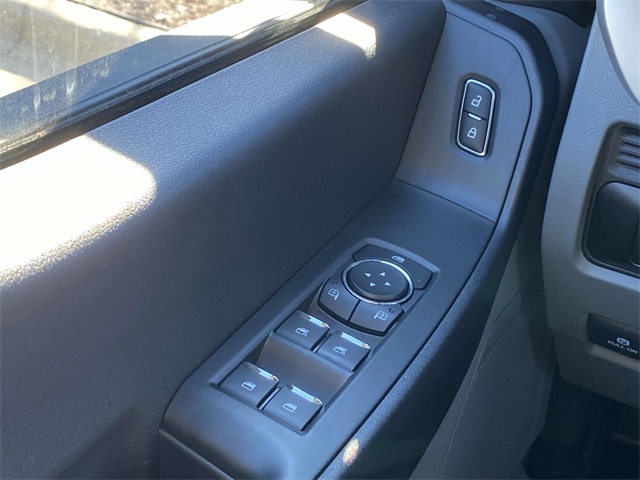 2025 Ford F-550 photo 23