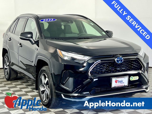 2022 Toyota RAV4 SE's photo