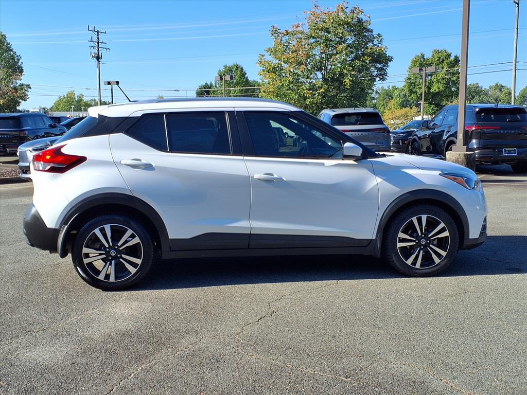 2020 Nissan Kicks SV photo 5