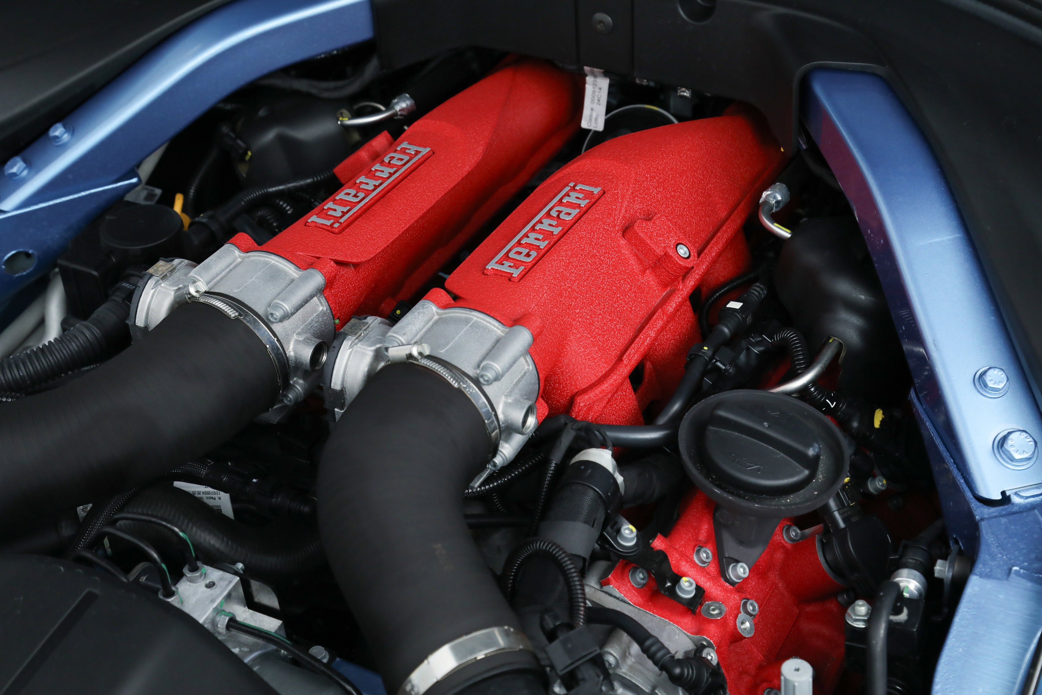 2025 Ferrari Roma Spider photo 34
