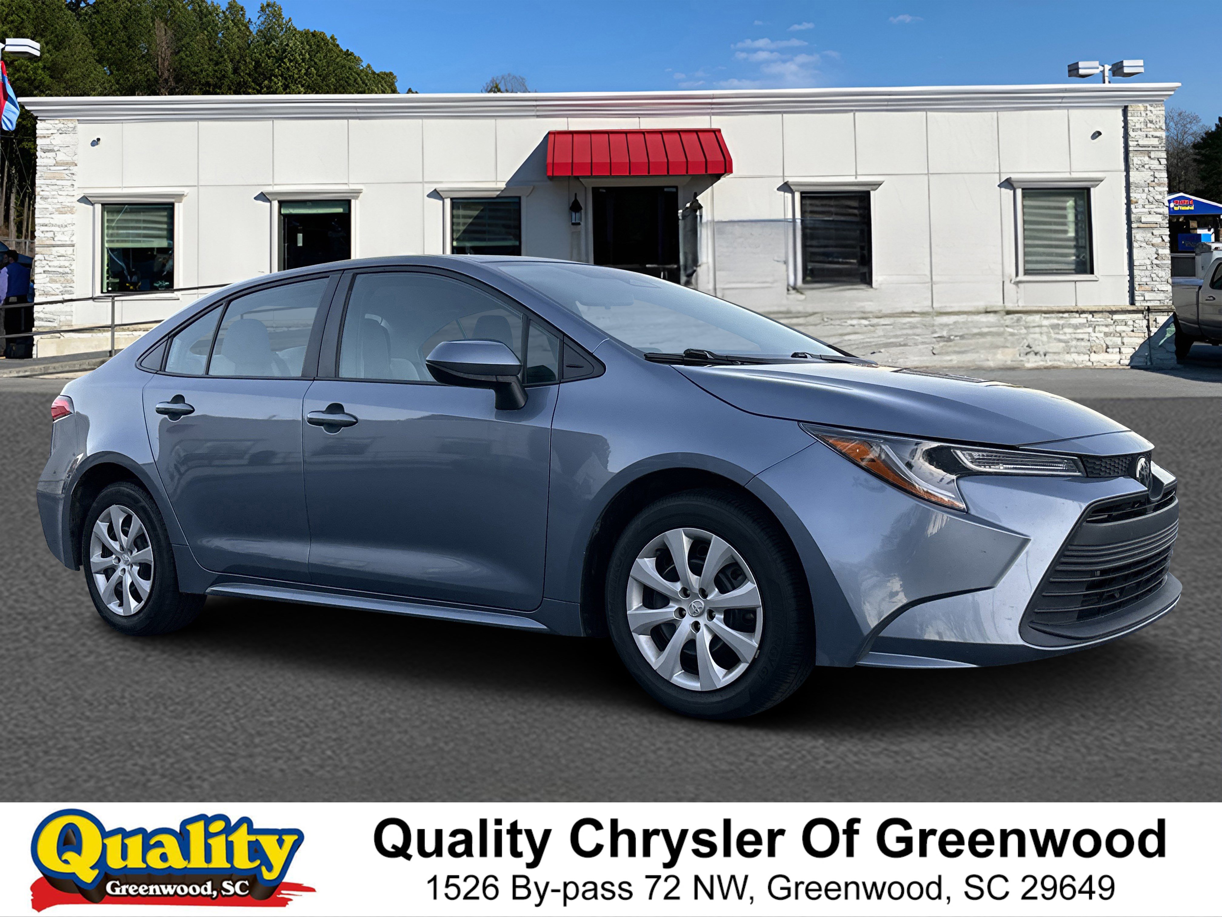 2024 Toyota Corolla LE's photo