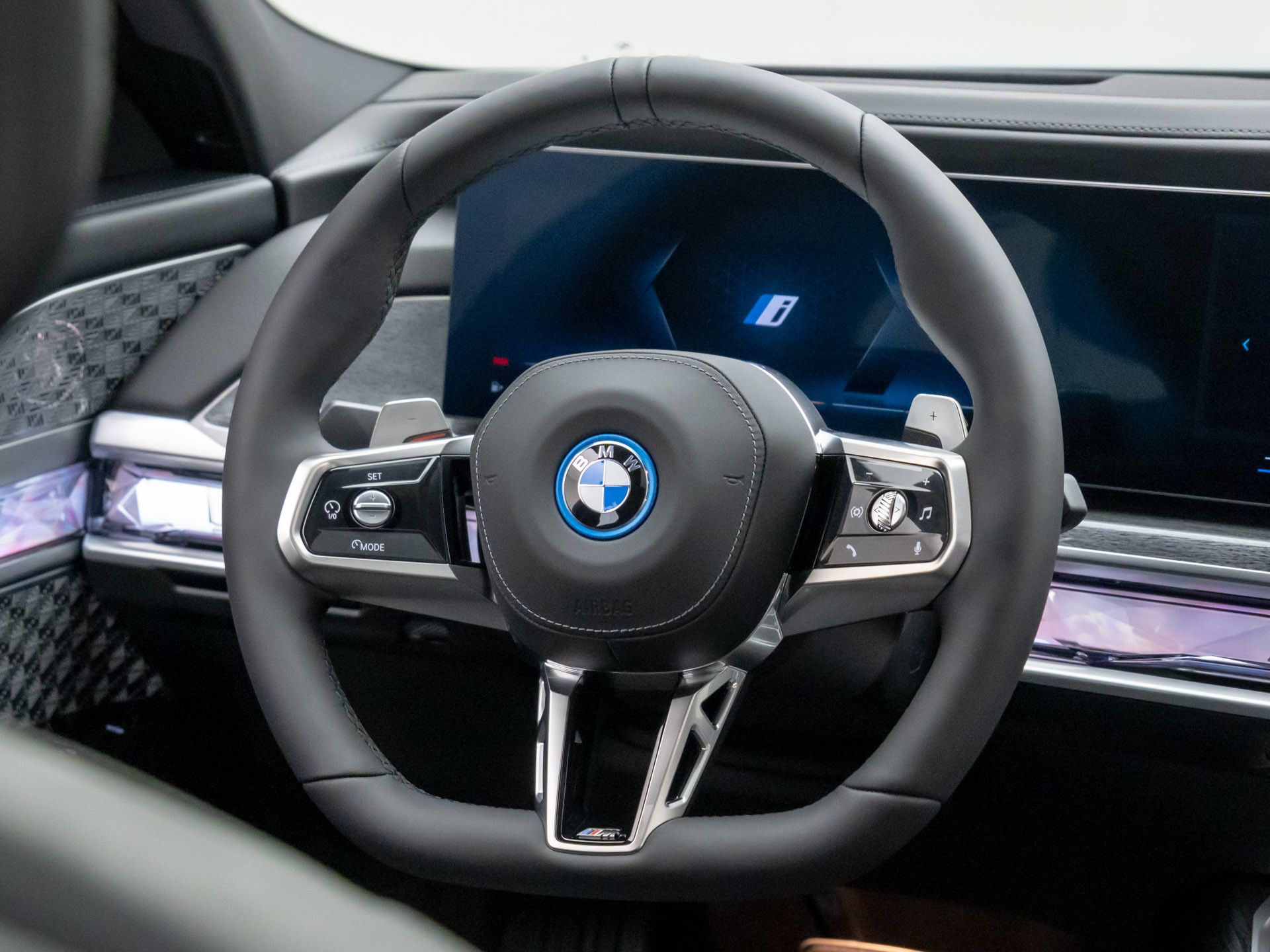 New 2025 Brooklyn Grey Metallic BMW 750e xDrive image 11