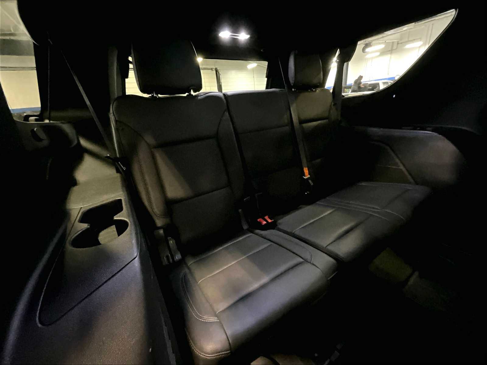 2022 Chevrolet Tahoe LT photo 17