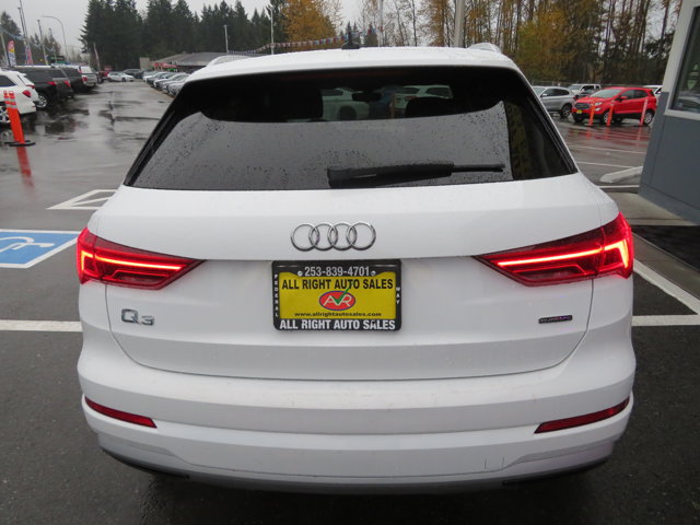 2021 Audi Q3 40 TFSI Premium photo 3