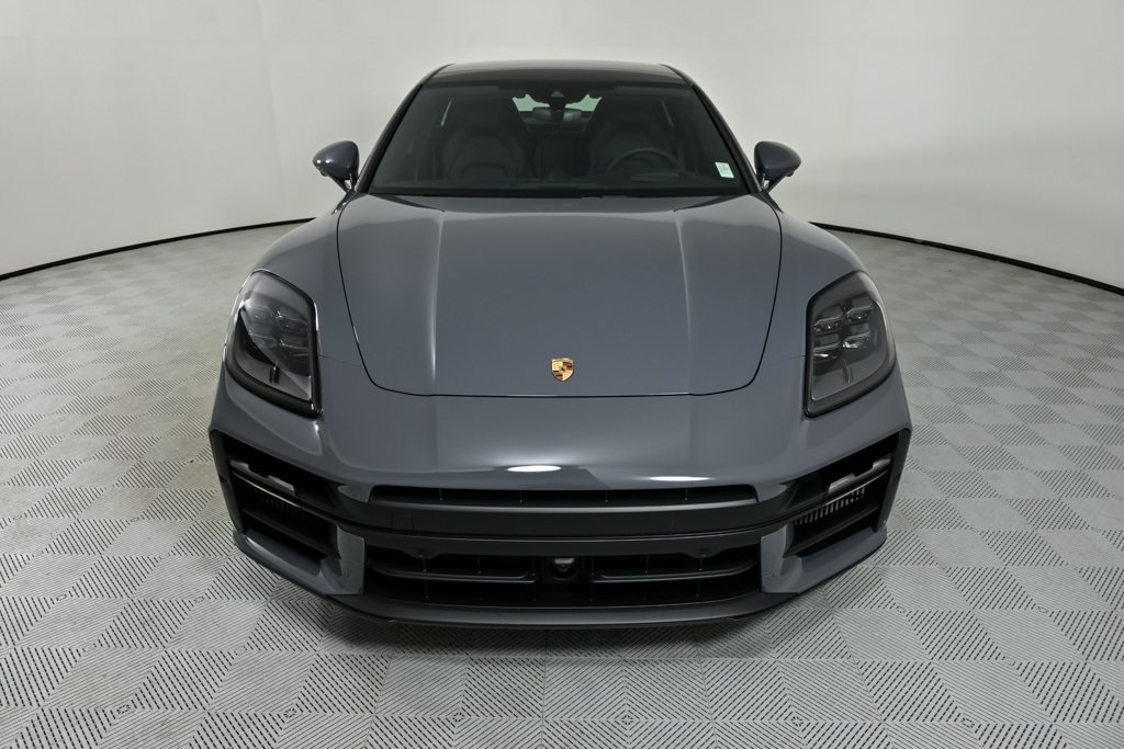 2025 Porsche Panamera Base photo 33