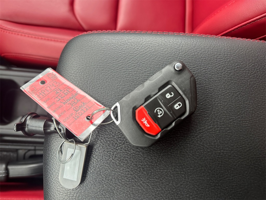 2024 Jeep Wrangler Rubicon 392 photo 29