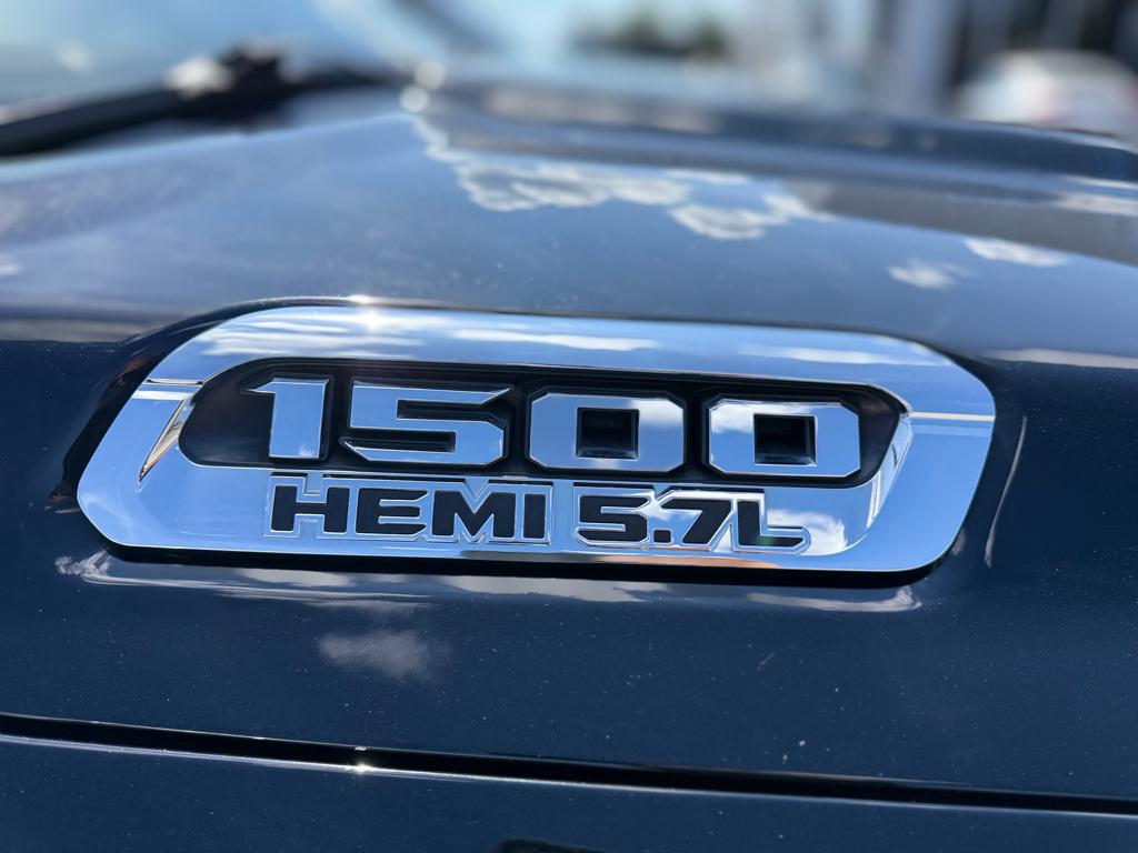 2019 Ram 1500 Laramie Longhorn photo 4