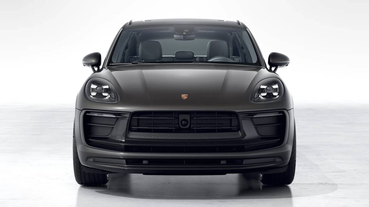 2026 Porsche Macan T photo 8