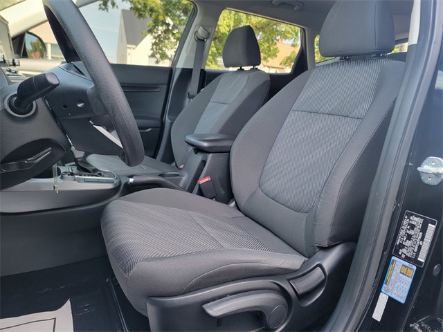 2023 Kia Seltos LX photo 14