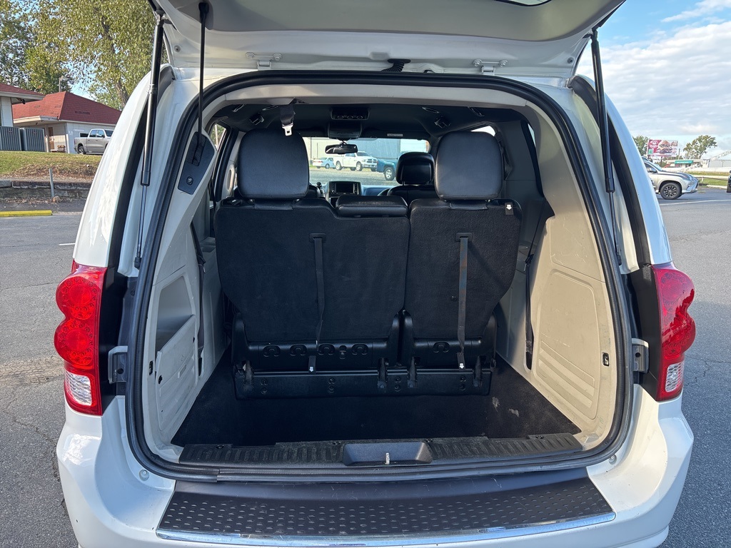 2017 Dodge Grand Caravan SXT photo 3