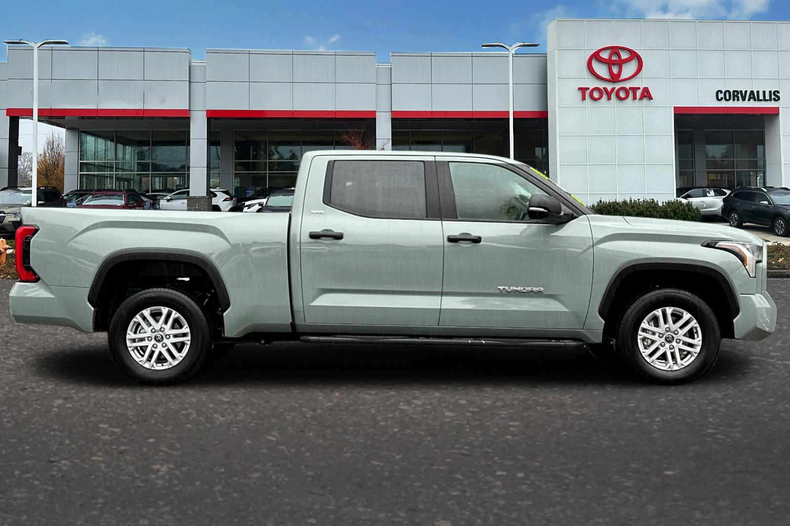 2024 Toyota Tundra SR5 photo 2