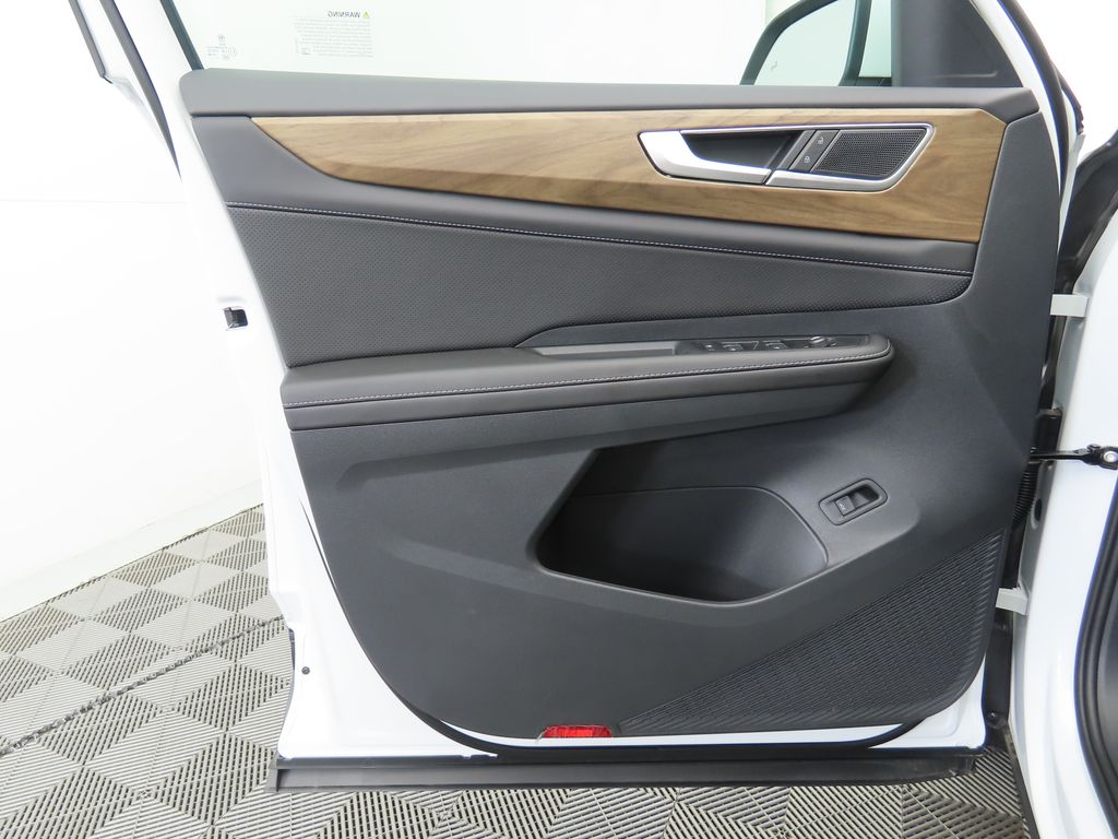 2026 Volkswagen Atlas SE Technology photo 24