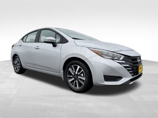 2025 Nissan Versa SV's photo